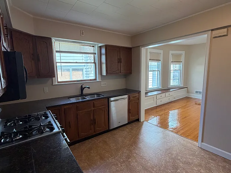 204 Wilson St #204 — Photo 14