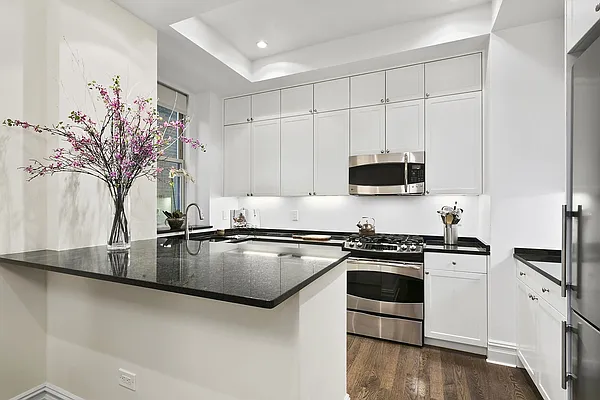 Rented by Compass | media 14