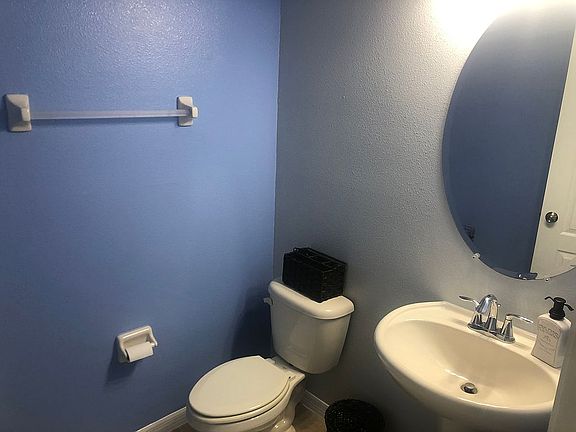 5th image of 11261 Savannah Landing Cir