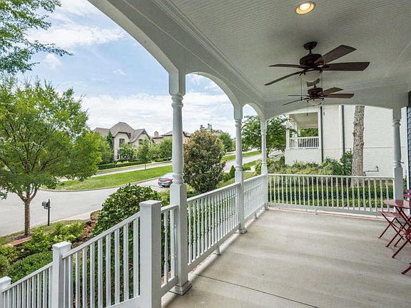 3rd image of 1553 Championship Blvd