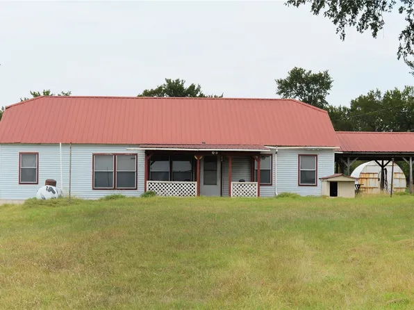 837 N 4250th Rd, Hugo, OK 74743