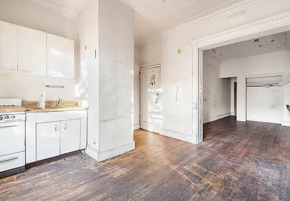 2nd image of 673 Vanderbilt Ave #2D