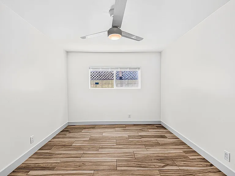 1332 Walnut Ave — Photo 25