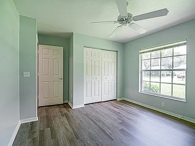 141 39th Dr — Photo 24