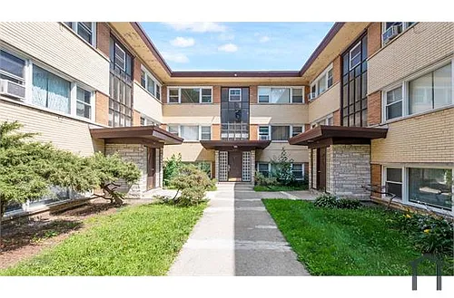 2320 W Garfield Blvd #101 Photo 1