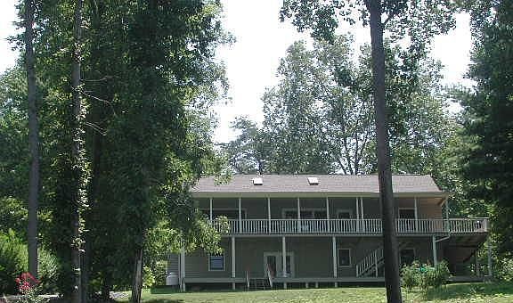 2nd image of 805 Lakemount Dr