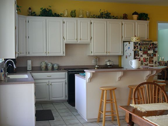 5th image of 1613 Vintage Ln