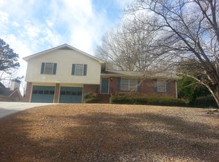678 Rae Dr, Lawrenceville, GA 30044