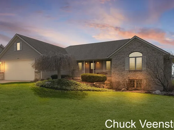 8519 Ridgebluff Dr SW, Byron Center, MI 49315