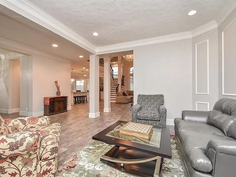 4526 Lakeside Meadow Dr — Photo 6