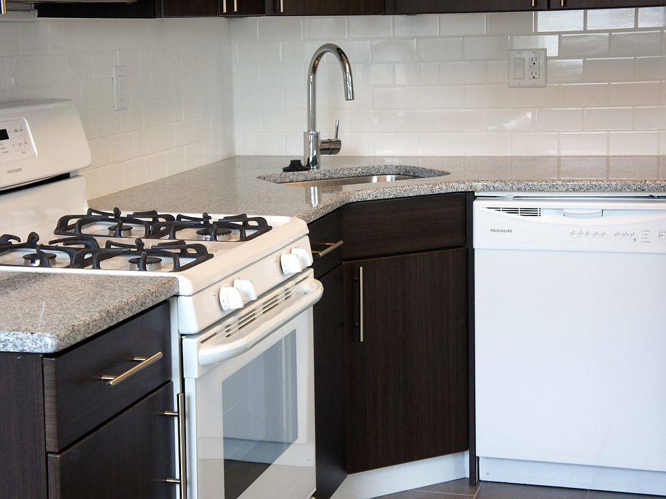 2nd image of 214 E Salaignac St APT D1
