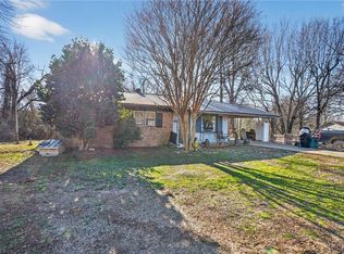 1124 Walshtown Rd, Boomer, NC 28606