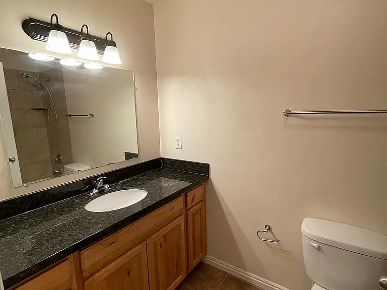 3803 S Grant Ave #3805 — Photo 6