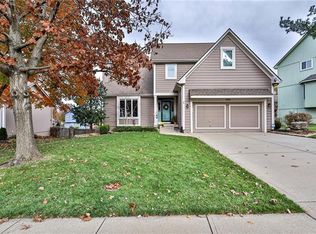 2516 SW 10th St, Lees Summit, MO 64081