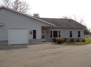 1007 Edgewater Rd, Fort Atkinson, WI 53538