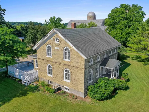 3194 Mill Rd, Greenleaf, WI 54126