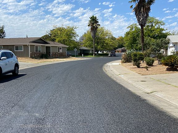 5th image of 9229 Meadow Grove Dr
