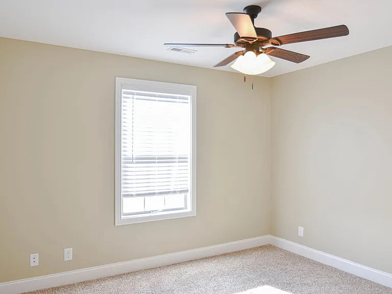 3640 Fox Tail Dr — Photo 11
