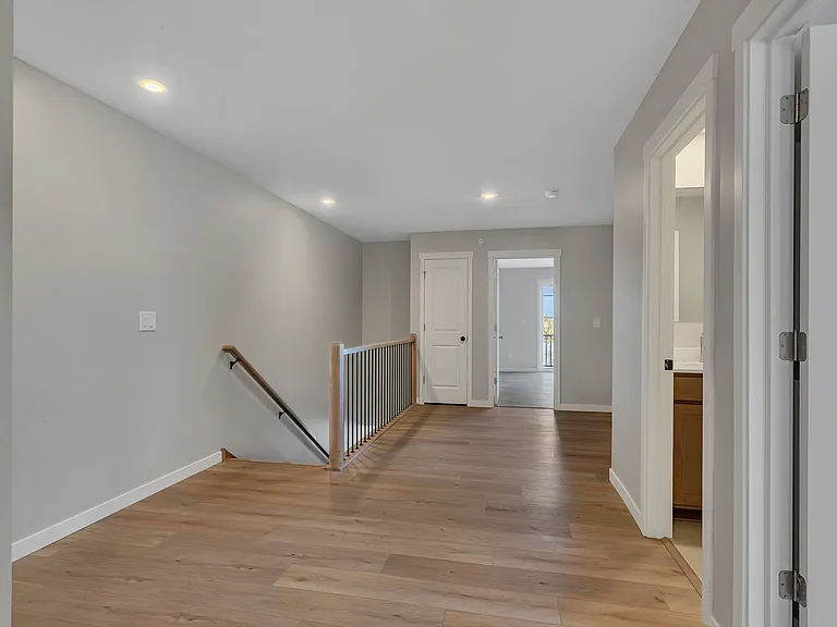 18531 Levee St — Photo 9
