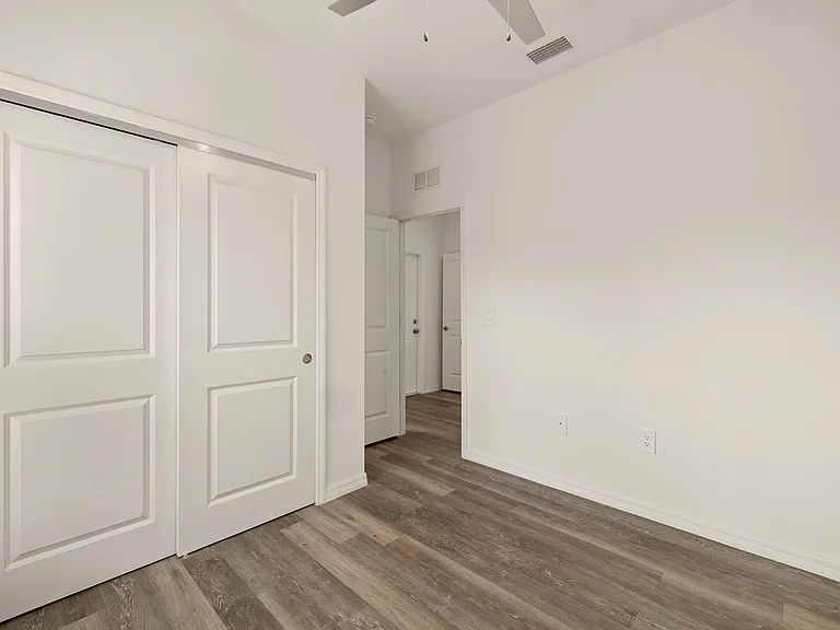 1070 Nomad Rd #1070 — Photo 11