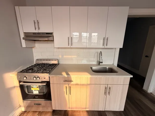 122 Corbin Ave #44E, Jersey City, NJ 07306