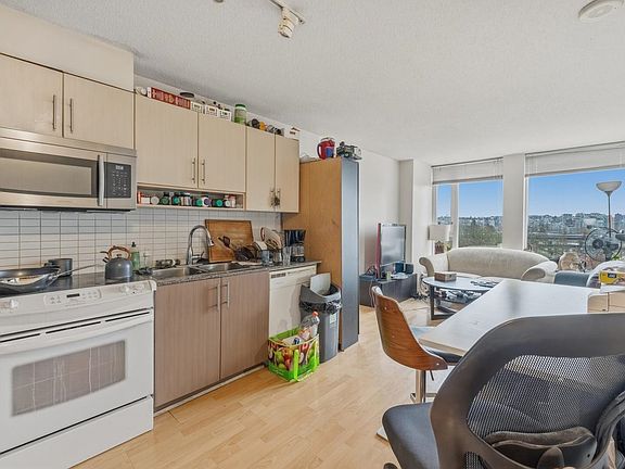 3rd image of 550 Taylor St #710