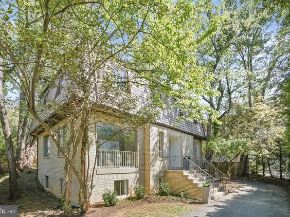 5026 Cathedral Ave NW, Washington, DC 20016
