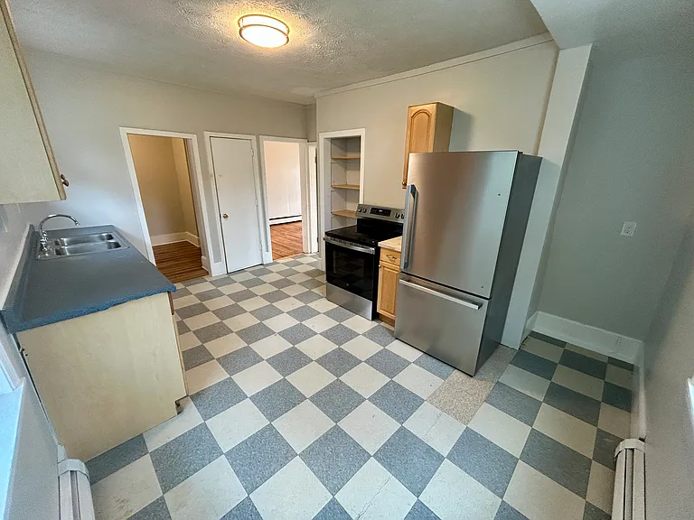 409 Main St #105 — Photo 13