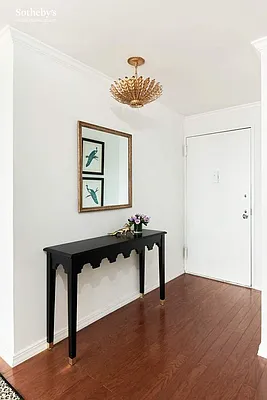 Sold by Sotheby's International Realty | media 9