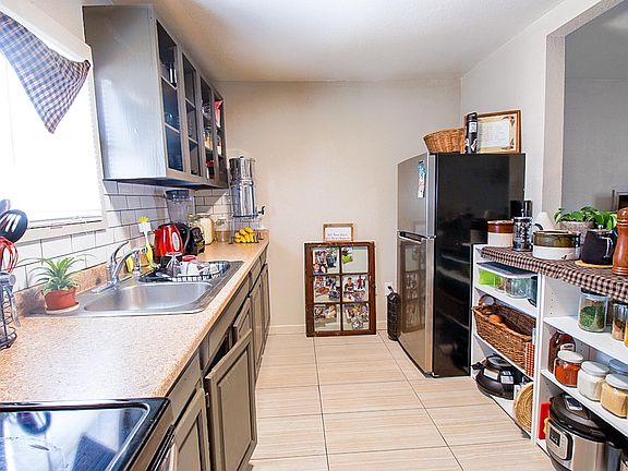 2nd image of 2404 Avenue U