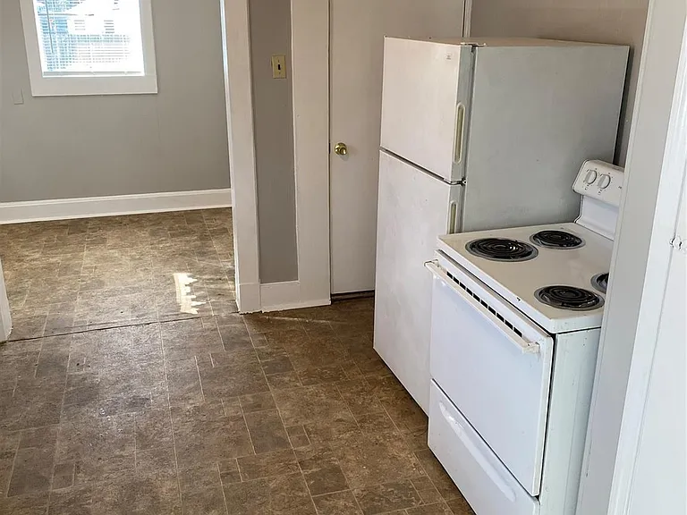 1613 Park St — Photo 24