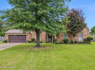 2594 Tower Dr, Southaven, MS 38672
