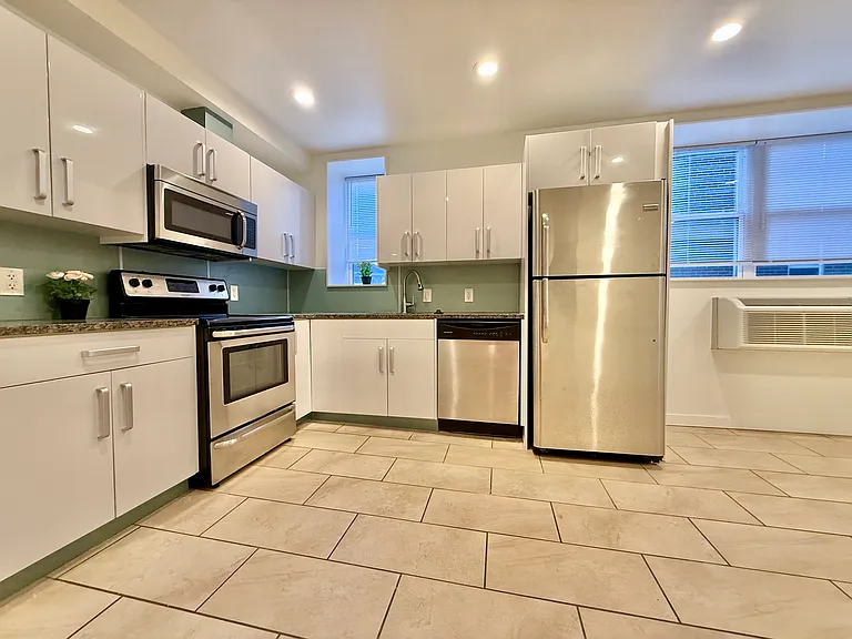 249 S 49th St #1O7 — Photo 1
