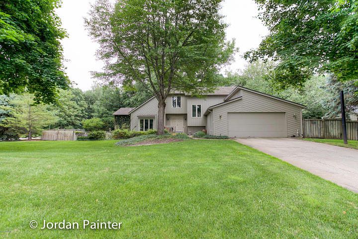 1st image of 6928 Forest Valley Dr SE
