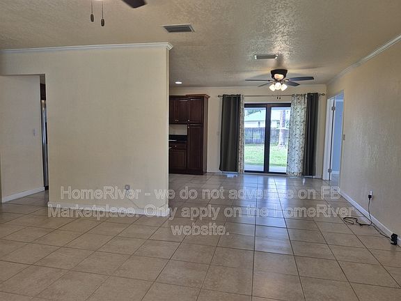 3rd image of 143 SW Tulip Blvd
