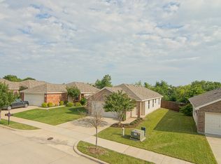 4021 Shawnee Trl, Heartland, TX 75126