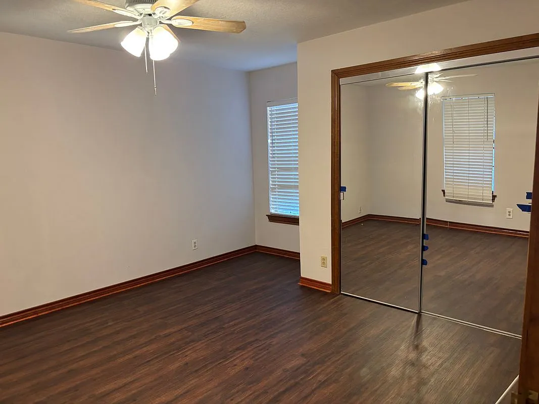 3 bed, 2.0 bath, 1799 sqft, $1,850 — Photo 4