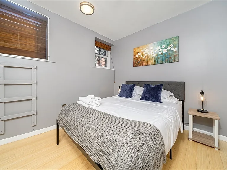 330 Dartmouth St #B1 — Photo 6
