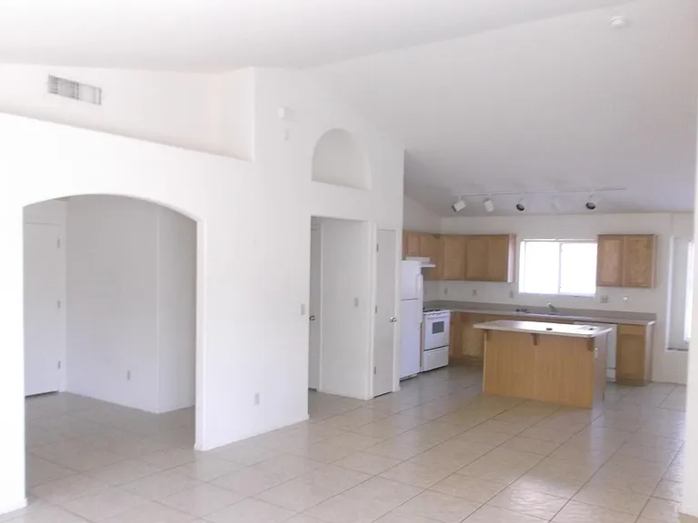 8980 E Marci Lynne Way — Photo 4