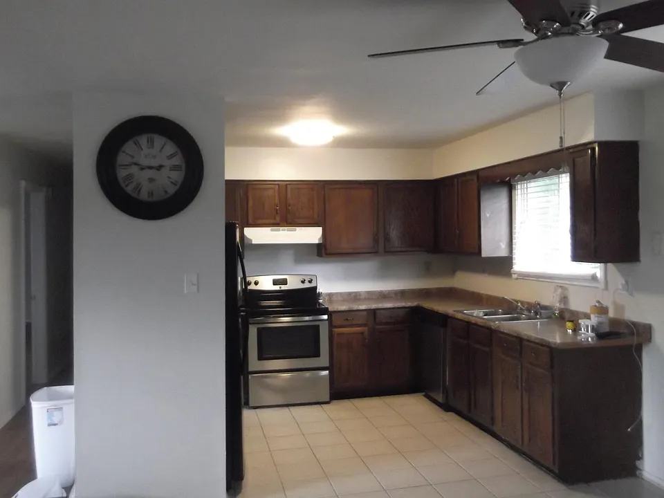 9435 Kennedy Ave #2