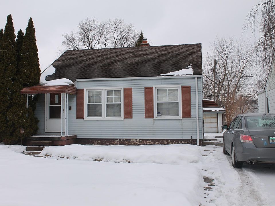 1st image of 18567 Woodside St