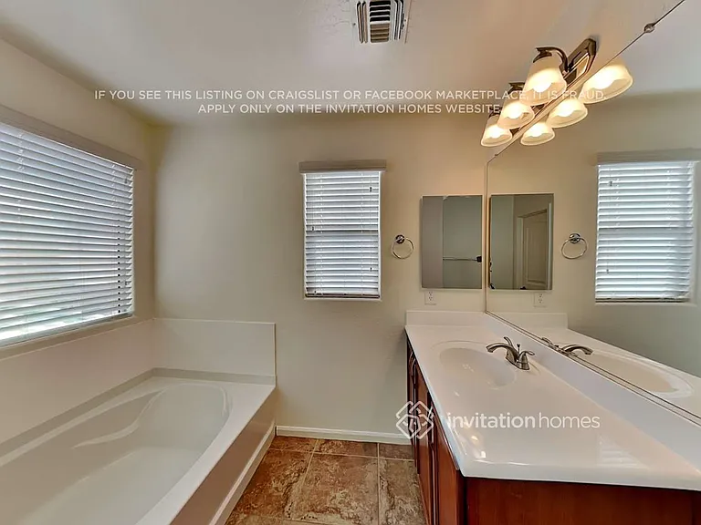 3365 E Constitution Dr — Photo 17