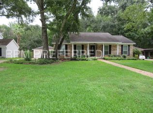 24302 Creekview Dr, Spring, TX 77389