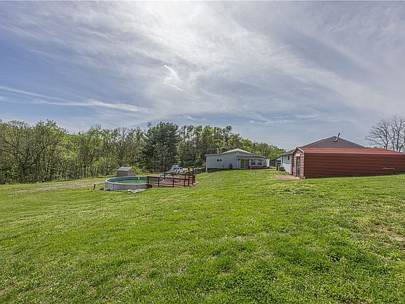 5th image of 642 N Eighty Eight Rd