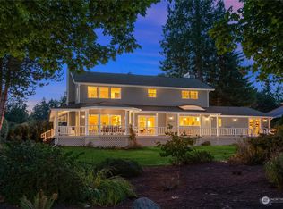 1116 Alexander Pl NE, Bainbridge Island, WA 98110
