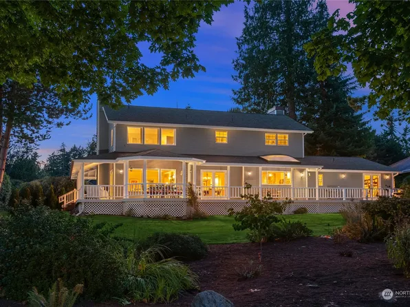 1116 Alexander Place NE, Bainbridge Island, WA 98110