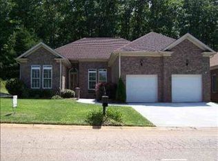 14 Calmar Ct, Greenville, SC 29617