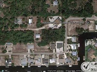 3500 Perkins Ln, Saint James City, FL 33956