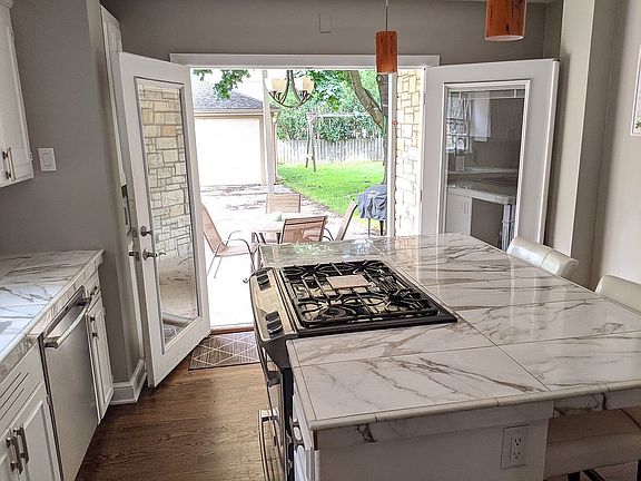 4th image of 5755 N Kent Ave