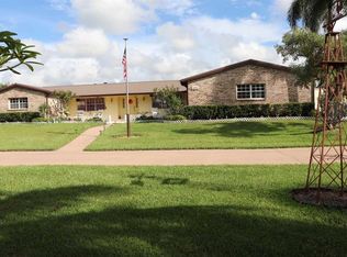 18901 SW 63rd St, Southwest Ranches, FL 33332